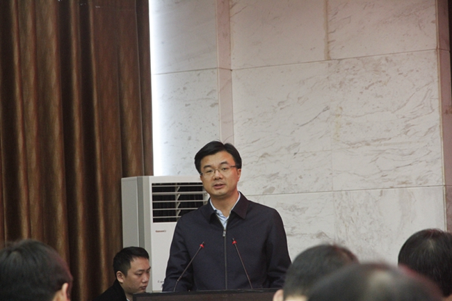 图3.市委书记黄剑雄致辞.jpg 图3.市委书记黄剑雄致辞.jpg