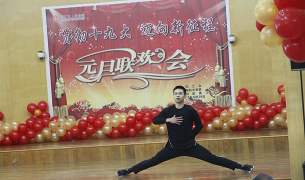 12.现代舞《老爸.jpg