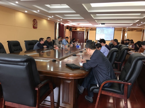 图为座谈会现场.jpg 图为座谈会现场.jpg