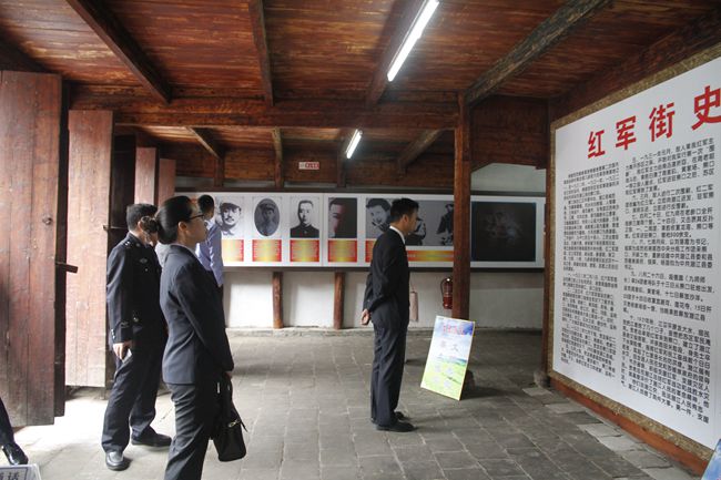 图2.jpg 图2.jpg